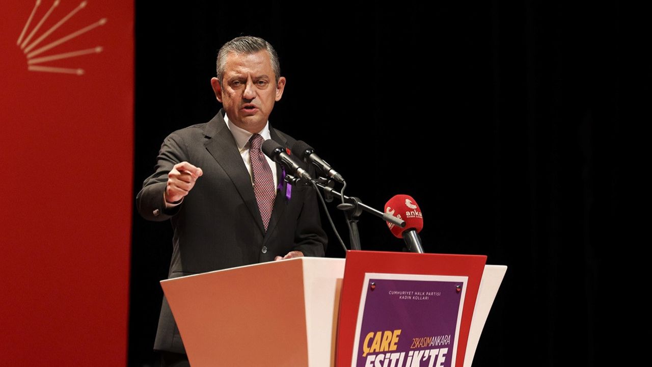 CHP lideri Özgür Özel&#039;den MEB&#039;e &#039;kreş&#039; tepkisi: Hodri meydan, hadi gelin kapatın bakalım!