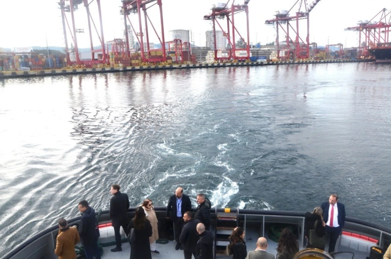 TOGG'un Avrupa yolculuğu için önemli adım: AB heyeti Gemlik tesislerini inceledi - 2. Resim