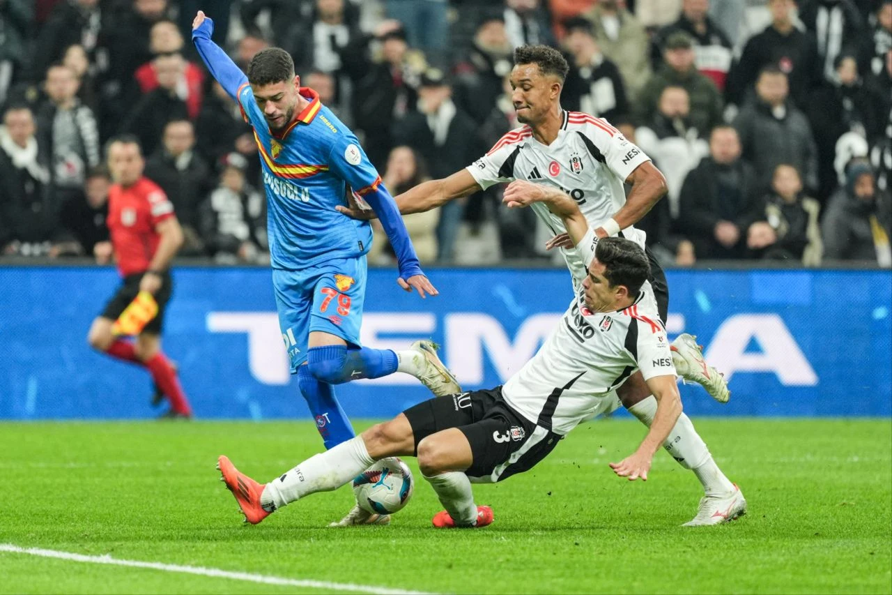 Beşiktaş 2 farklı öne geçtiği maçta Göztepe'ye 4-2 kaybetti!