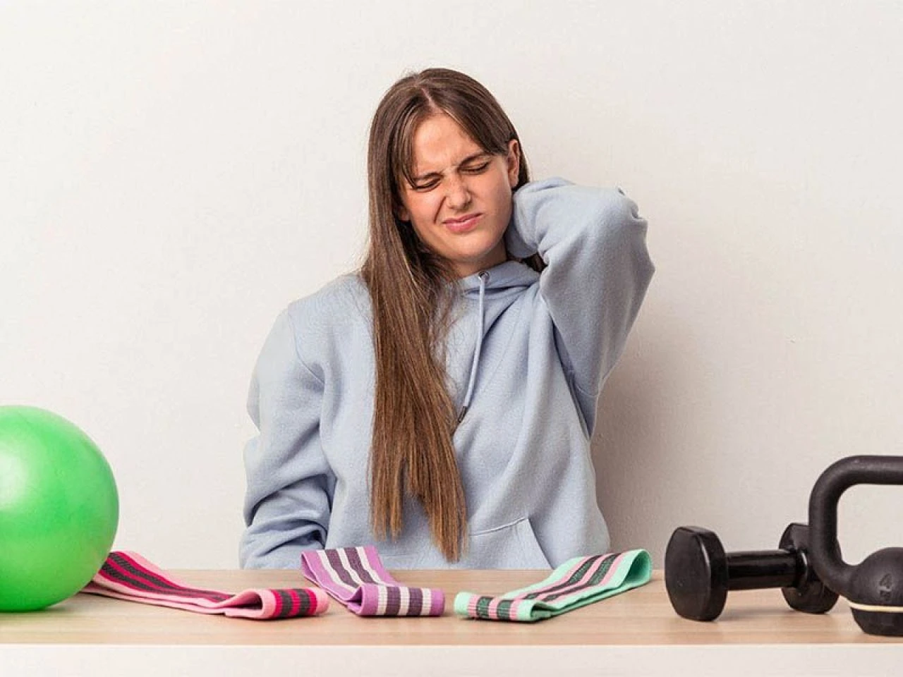 Boyun ağrısına iyi gelen şeyler: Boyun ağrısına iyi gelen hareketler, bitkiler ve karışımlar neler?