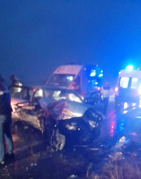 Diyarbakır’ın korkunç kaza! 3 ölü, 2 yaralı - 2. Resim