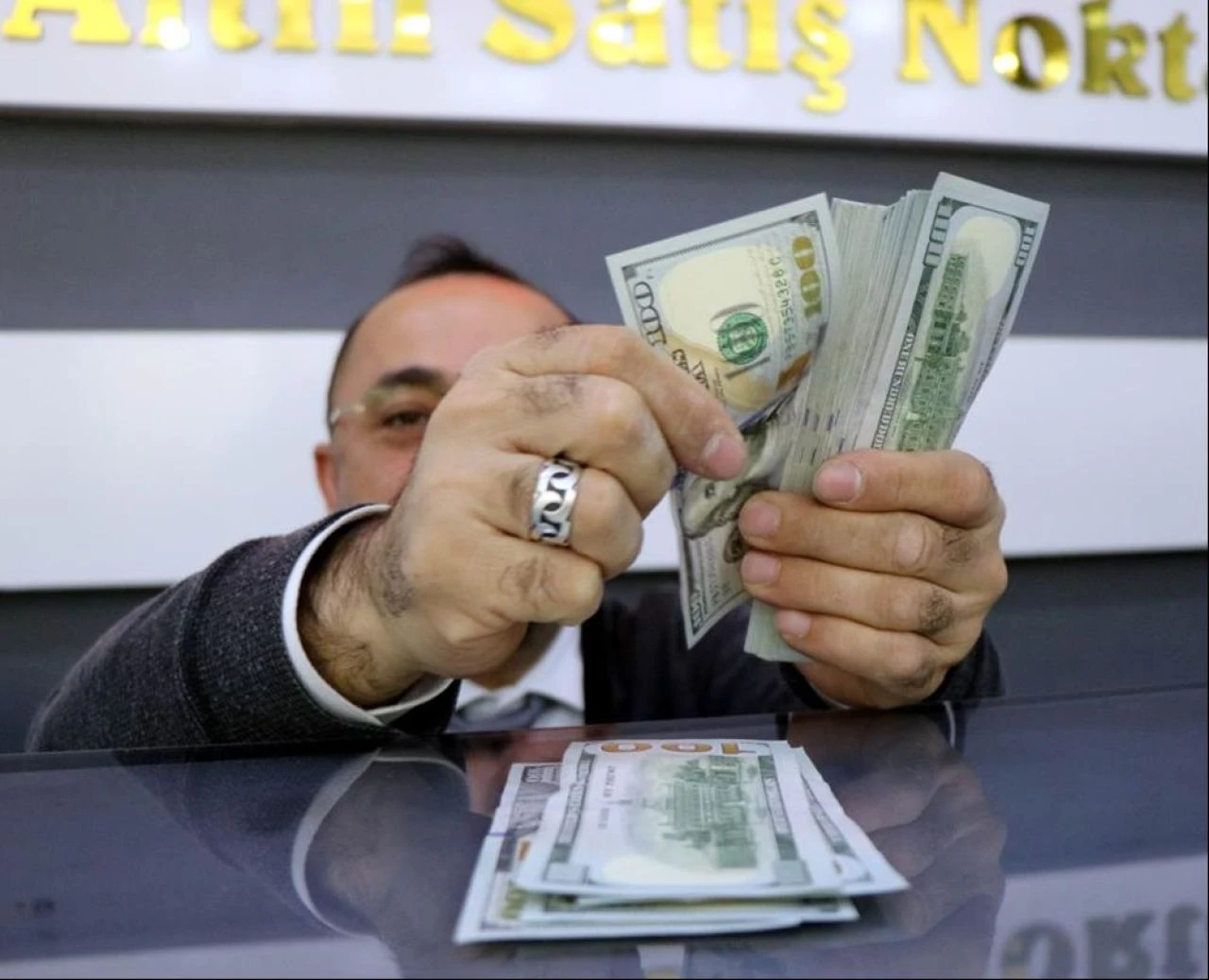 Doların yükselişi için hem tarih hem rakam verdi! Borçlarınızı şimdi kapatın - 1. Resim