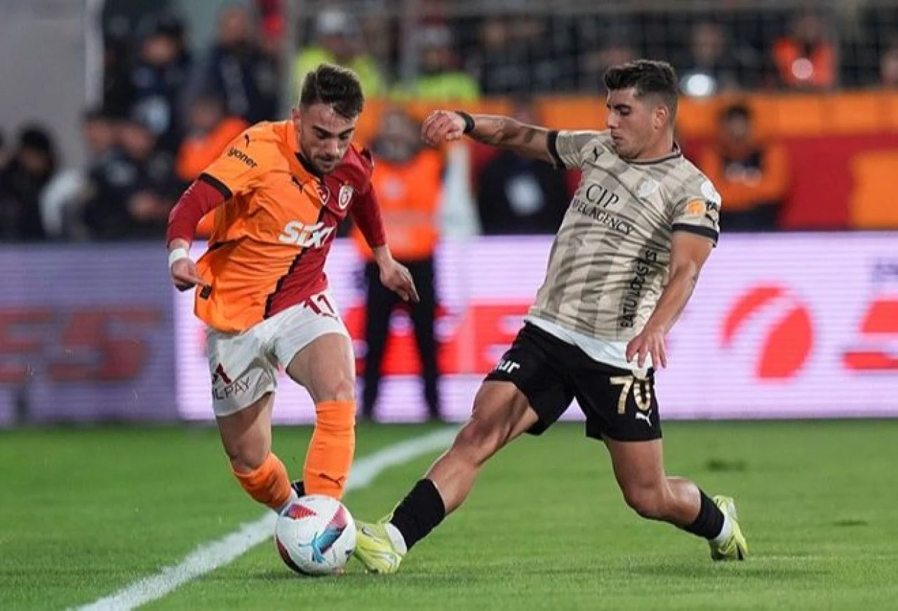 Fenerbahçe ve Galatasaray'ın hakem kararları için net yorumlar! Trio ekibi tartışmaları bitirdi