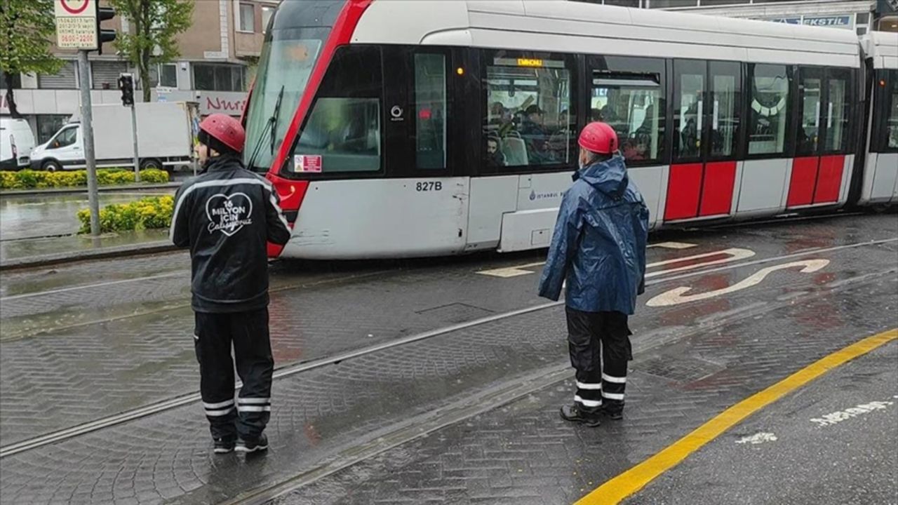 Kabataş Bağcılar T1 Tramvay Hattında Teknik Arıza! Yolcular mağdur oldu