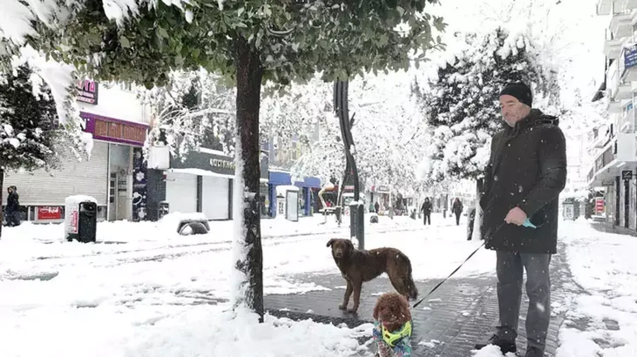 Bolu’da yarın okullar tatil mi 26 Kasım? Eğitime 1 gün ara verilmişti - 1. Resim