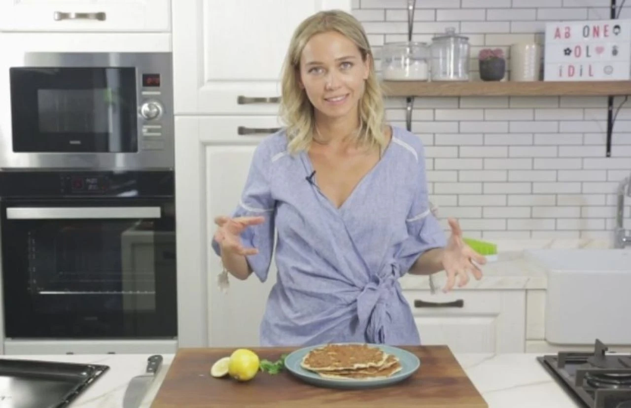 Çağla Şıkel'in eski sevgilisi Nail Gönenli ile İdil Yazar aşk yaşıyor! Sosyete bu ilişkiyi konuşuyor - 3. Resim