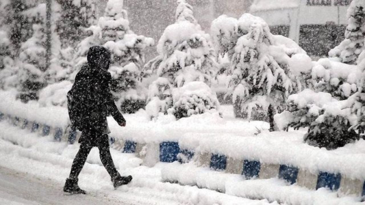 Karabük&#039;ün hangi ilçesinde okullar tatil? 25 Kasım Pazartesi günü Bolu ve Düzce&#039;de okullar tatil edildi mi?