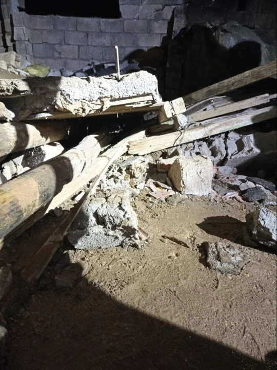 Mardin'de yoğun yaş yüzünden bina çöktü: Yaralılar var - 1. Resim