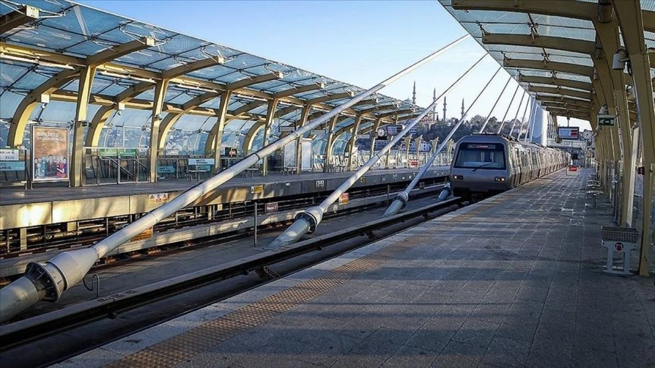 Metrolar kapalı mı? 25 Kasım iptal olan metro seferleri