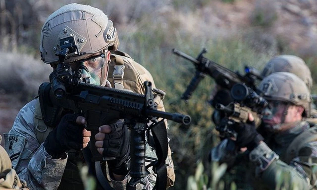 terörist Son dakika | Mehmetçik'ten PKK'ya büyük darbe! Suriye'de 7 terörist öldürüldü