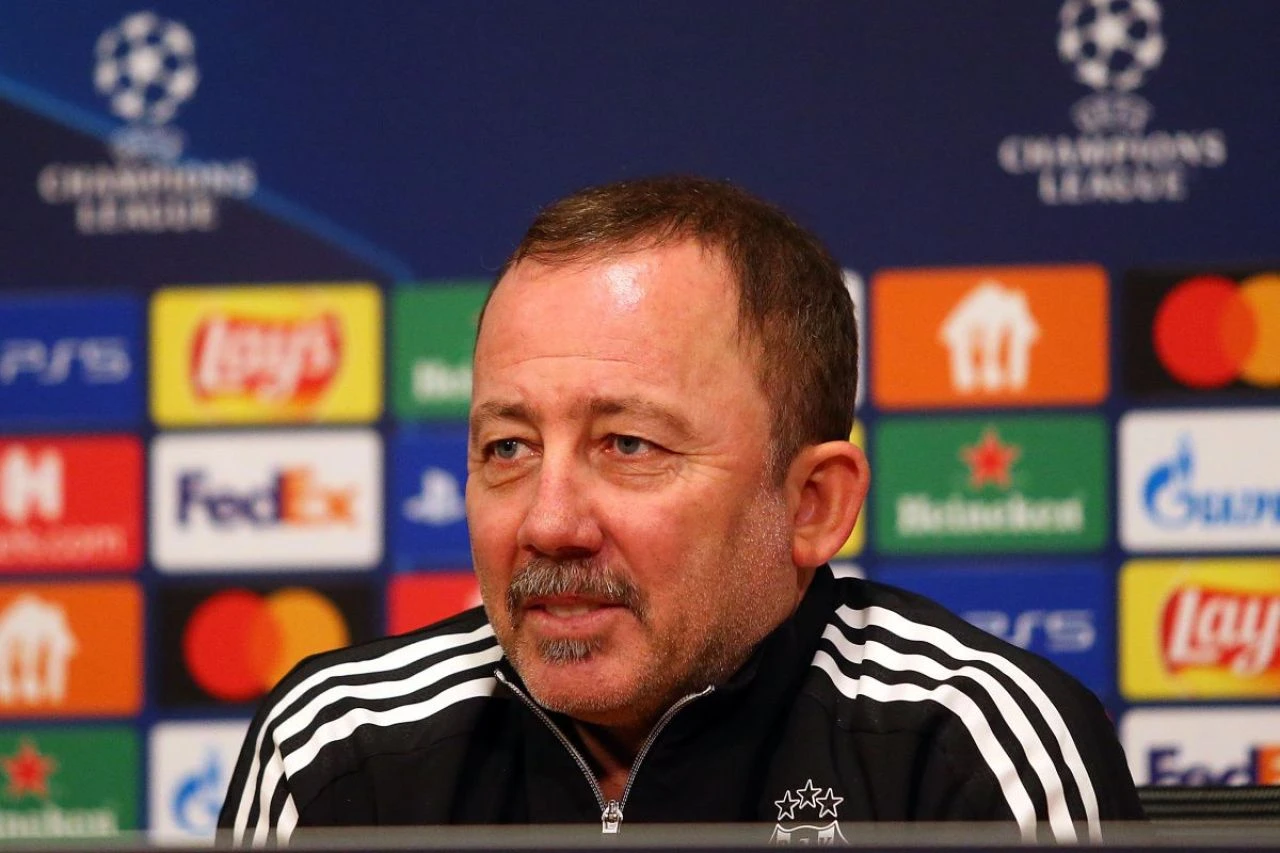 Beşiktaş Sergen Yalçın ile Fenerbahçe derbisine çıkacak iddiası! Giovanni van Bronckhorst için son şans Hatayspor maçı