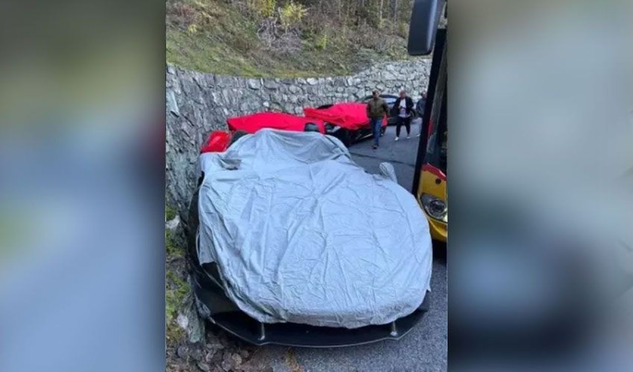 İki Ferrari, 1 Bentley ve 1 McLaren'in karıştığı kaza dünya gündeminde: Hasar korkunç boyutta - 4. Resim