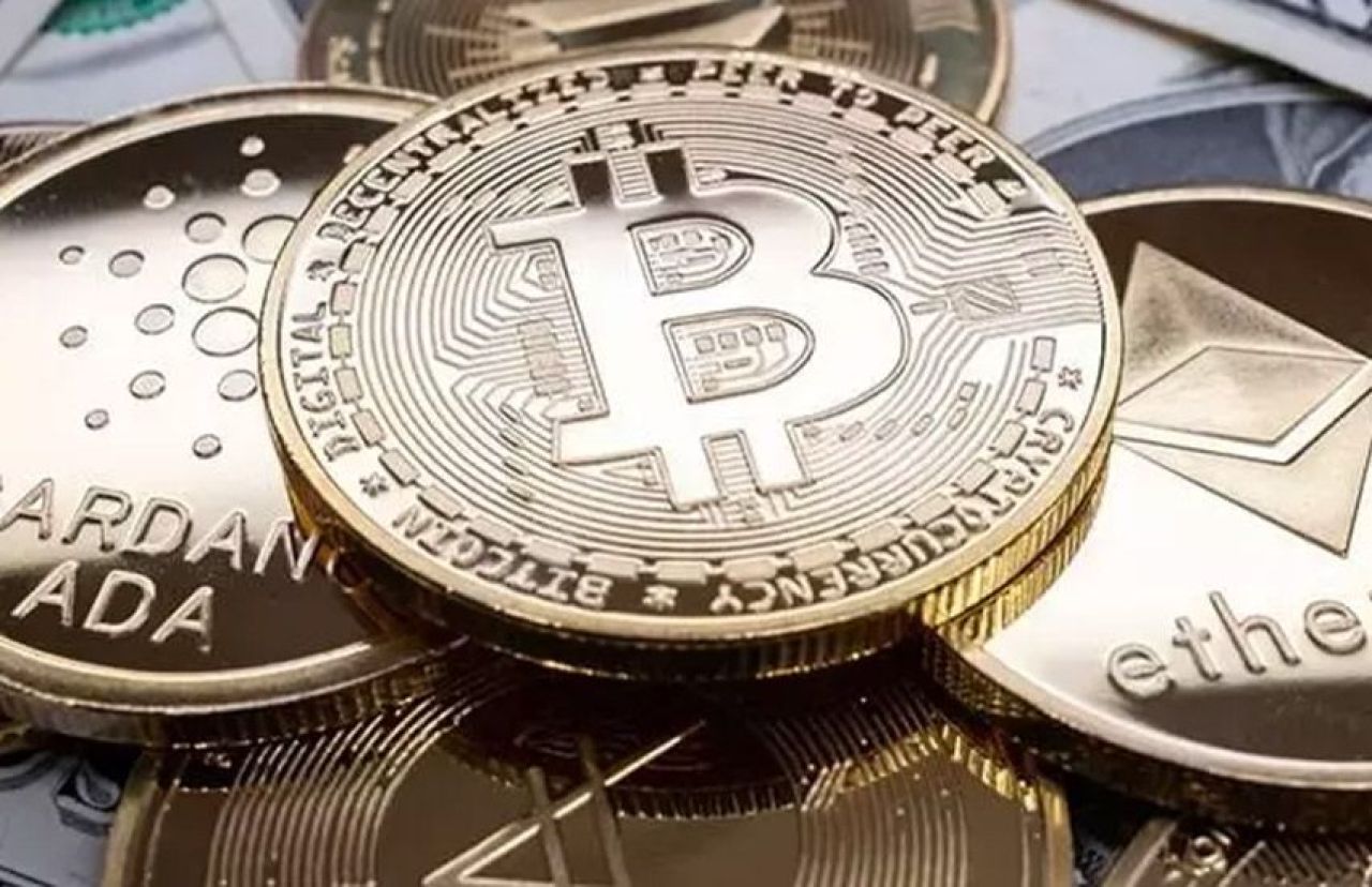 Şirketin tüm parasını yatırdı, Bitcoinden 14.7 milyar dolar kazandı - 1. Resim