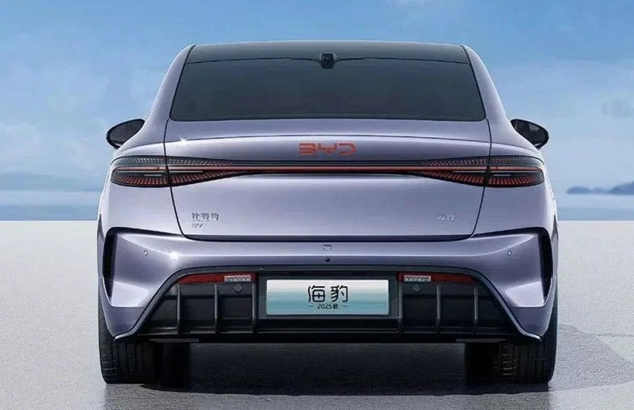 BYD fiyat indirimi için adım attı: Tedarikçilere otomobil fiyatlarını etkileyecek e-posta - 1. Resim