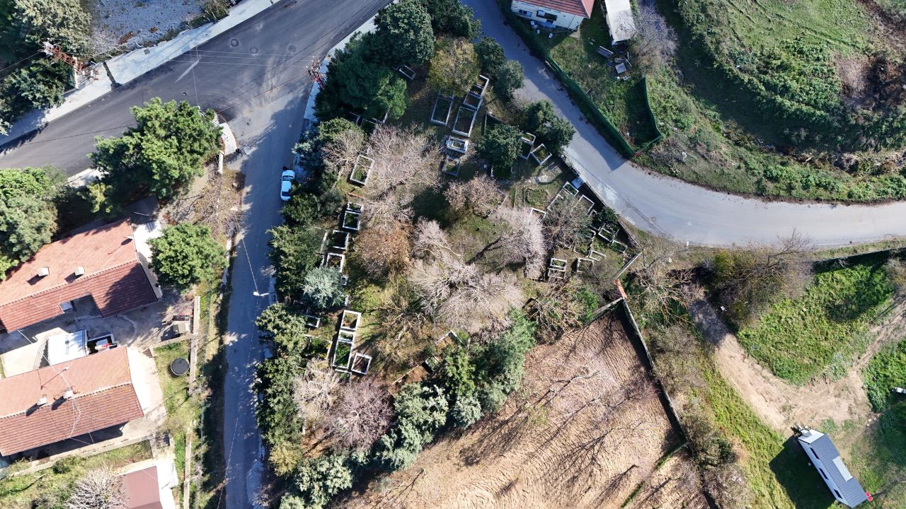 İstanbul'da akılalmaz olay! Belediye, borcuna karşılık mezarlık verdi: Vatandaş isyan etti - 1. Resim