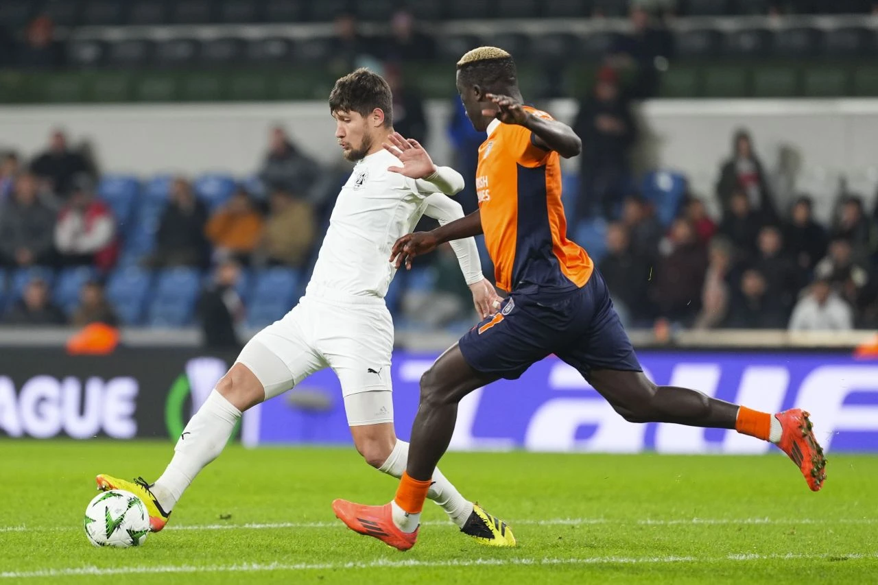 UEFA Konferans Ligi'nde Başakşehir Petrocub'la berabere kaldı: - 1. Resim