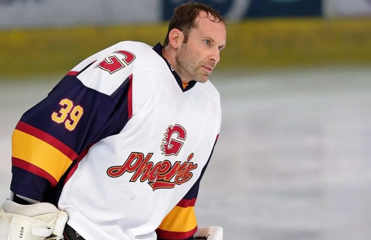 Emekli futbolcuların yaptığı meslekler şaşırttı! Galatasaraylı futbolcu papaz oldu - 1. Resim