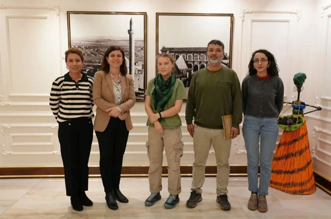 Greta Thunberg'den Türkiye için bölücü paylaşım! 'Kürdistan' diyerek özerklik istedi! - 1. Resim