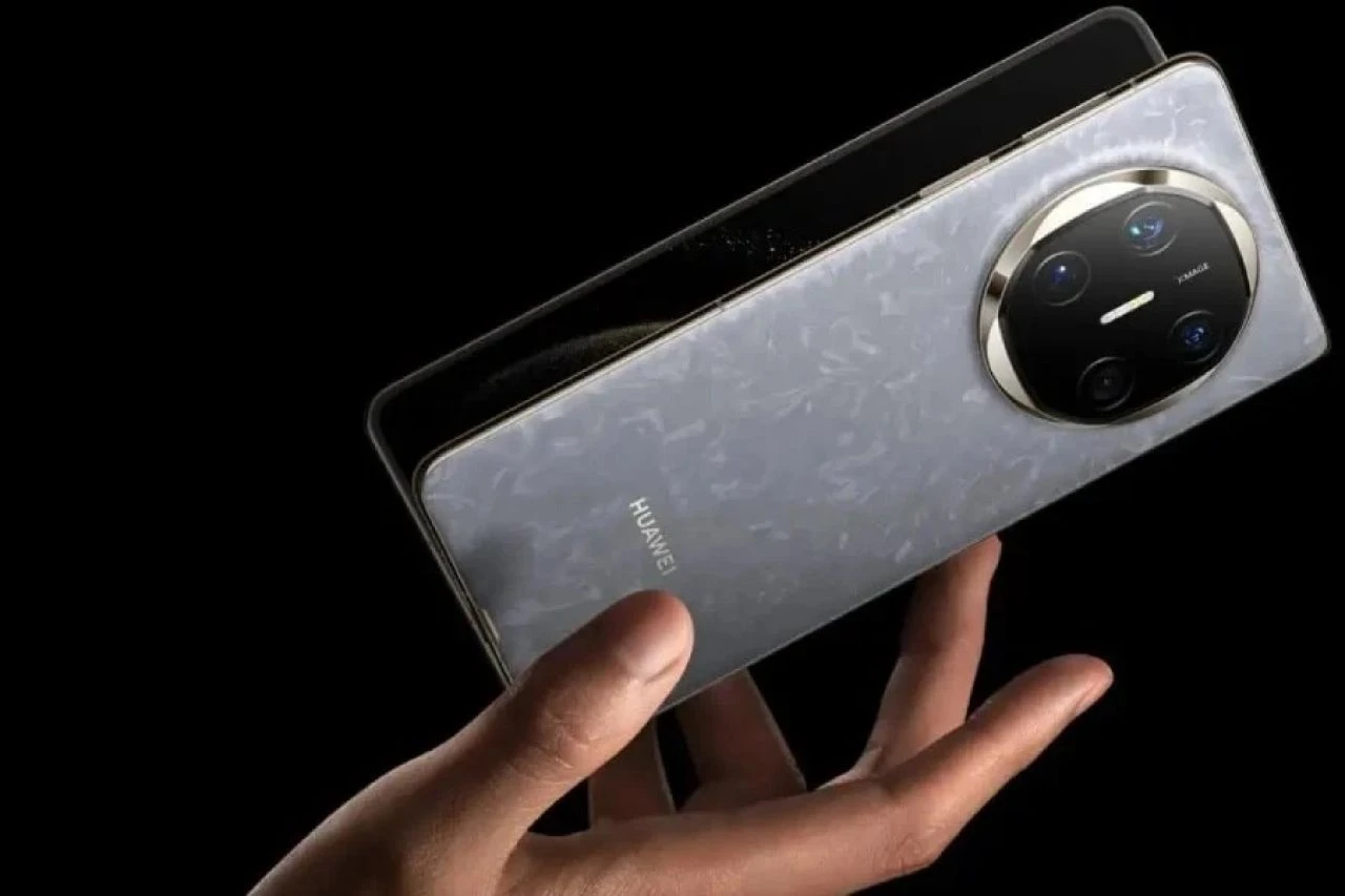 Huawei Mate X6, onarım fiyatları ile şoke etti: O paraya sıfır telefon alınır!