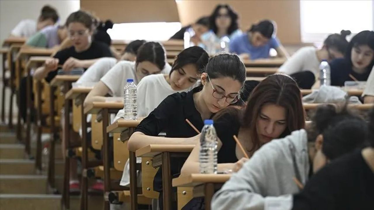 YÖK'ten jet yalanlama geldi! Bazı adayların sıfır ya da eksi netle üniversiteye girildiği iddia edilmişti - 1. Resim