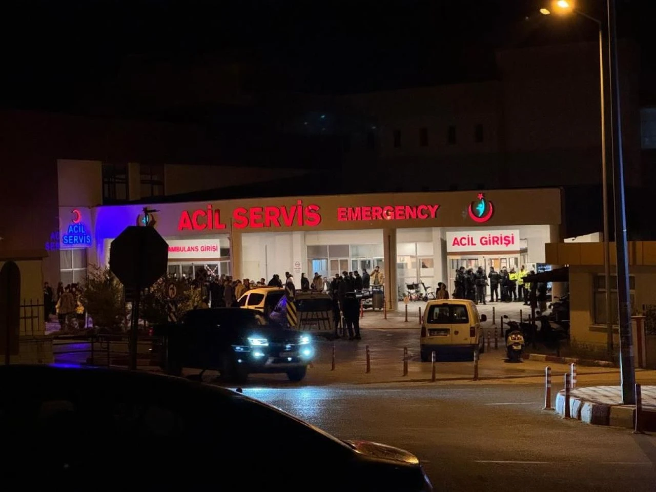 Kız meselesi kavgasında vahşet! Konum atıp kafalarına sıktı...