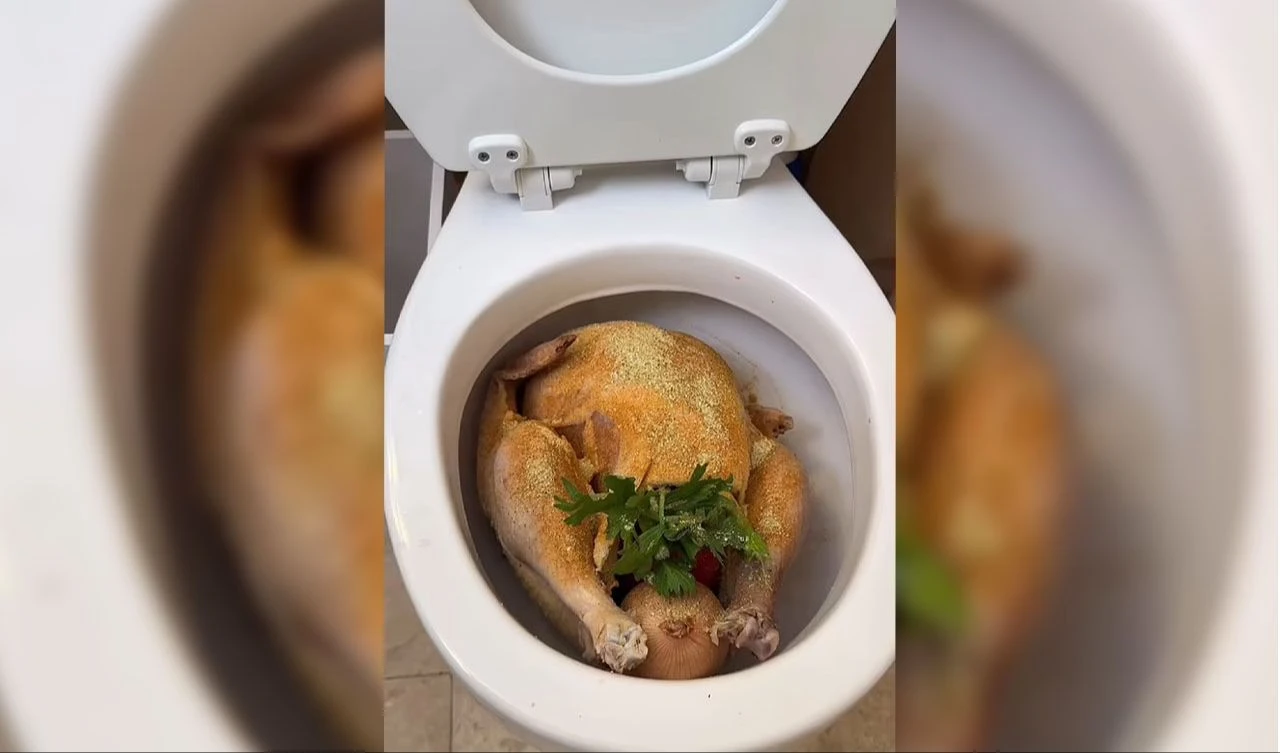 Misafirlerine hazırladığı hindiyi klozette pişirdi! Sosyal medyada gündem oldu - 2. Resim