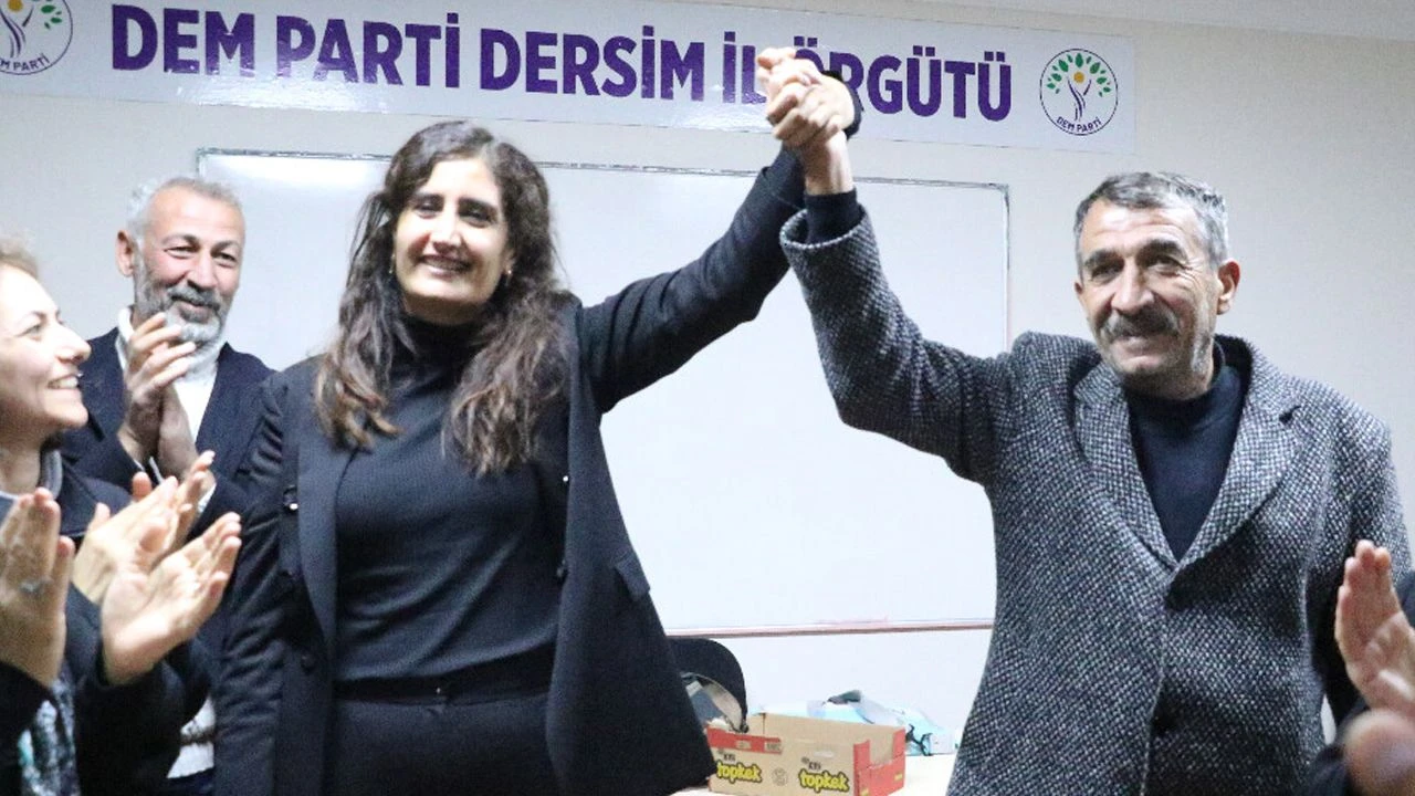 DEM Parti'li Tunceli Belediye Eş Başkanı Birsen Orhan gözaltına alındı - 1. Resim