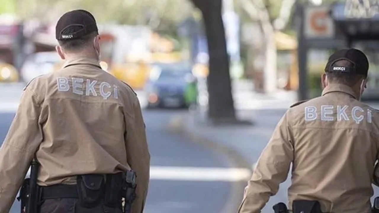 İç güvenlik alanında düzenlemeler: Yetkisiz çakara ceza artışı, bekçilere üst arama yetkisi! Resmi Gazete'de yayımlandı