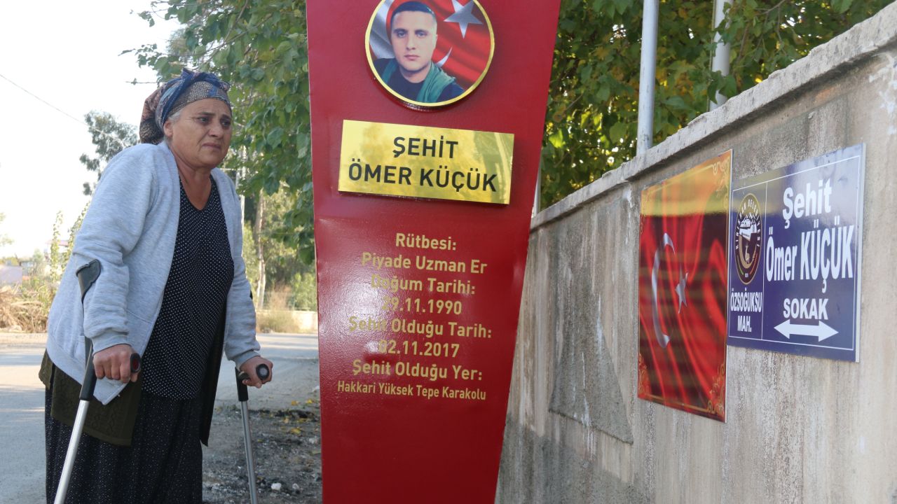 Şehit Ömer Küçük&#039;ün anıtına saldırdılar! Jandarma hatırasına sahip çıktı