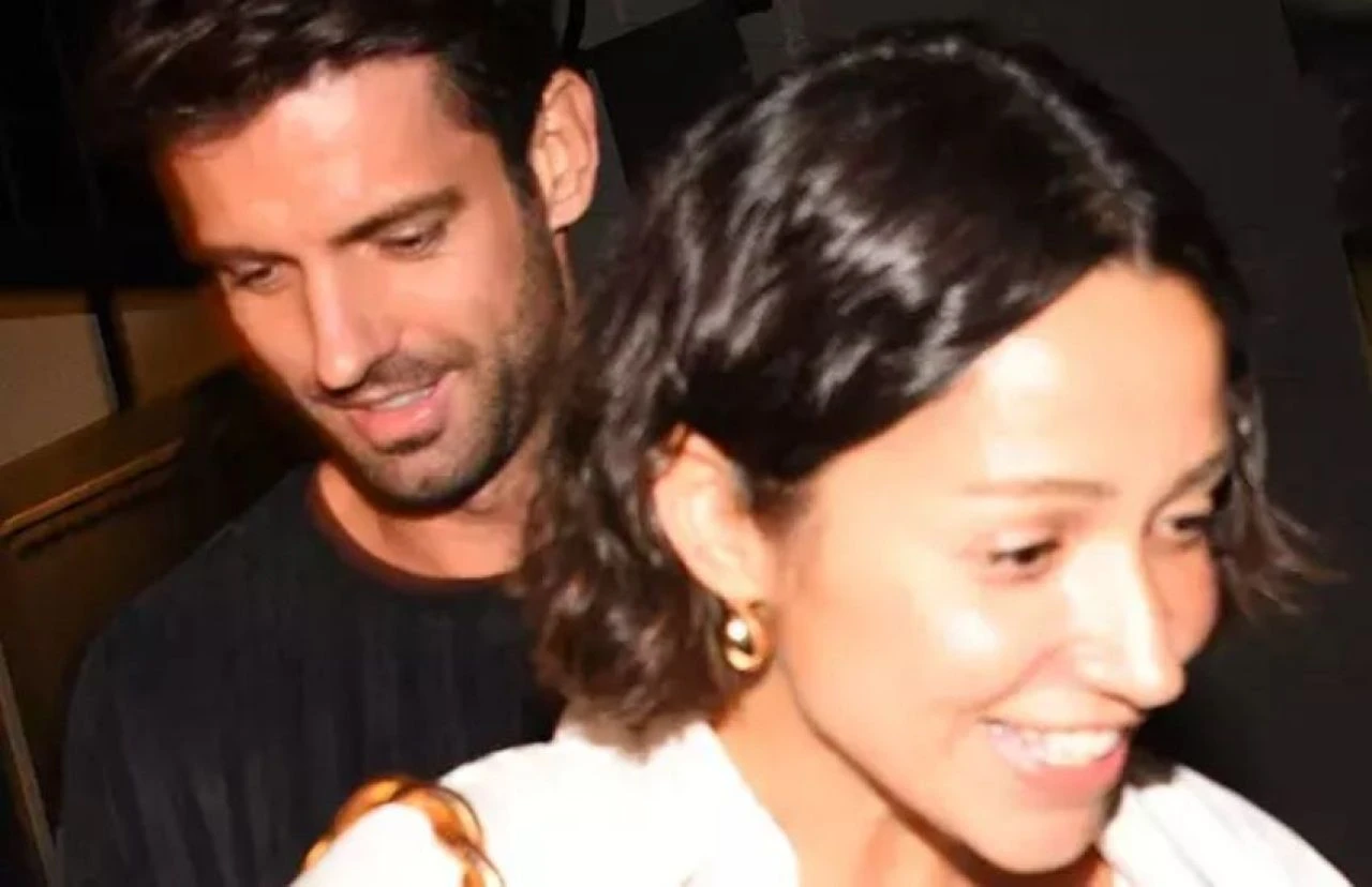 Zeynep Bastık ile Serkay Tütüncü'nün panik anları! Sevgilisini unuttu, biranda neye uğradığını şaşırdı - 1. Resim