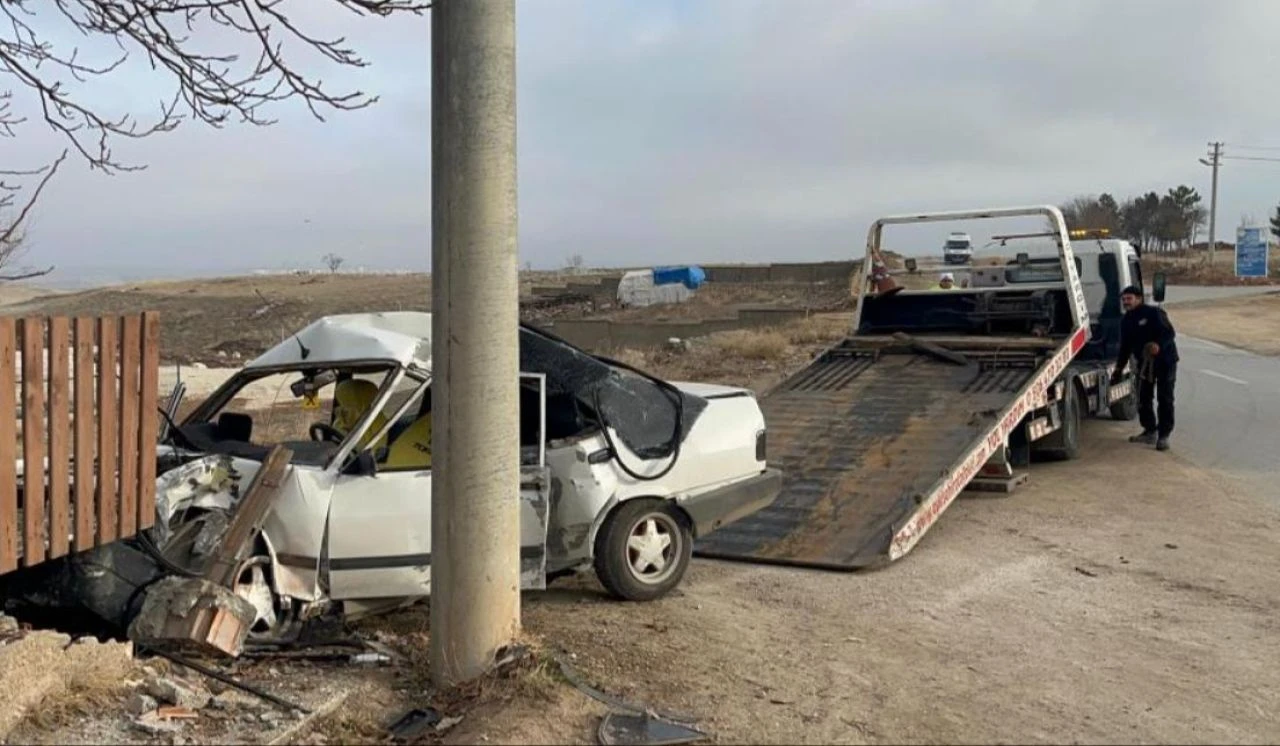 Eskişehir'de araca çarpmamak için manevra yapan genç sürücü hayatını kaybetti!