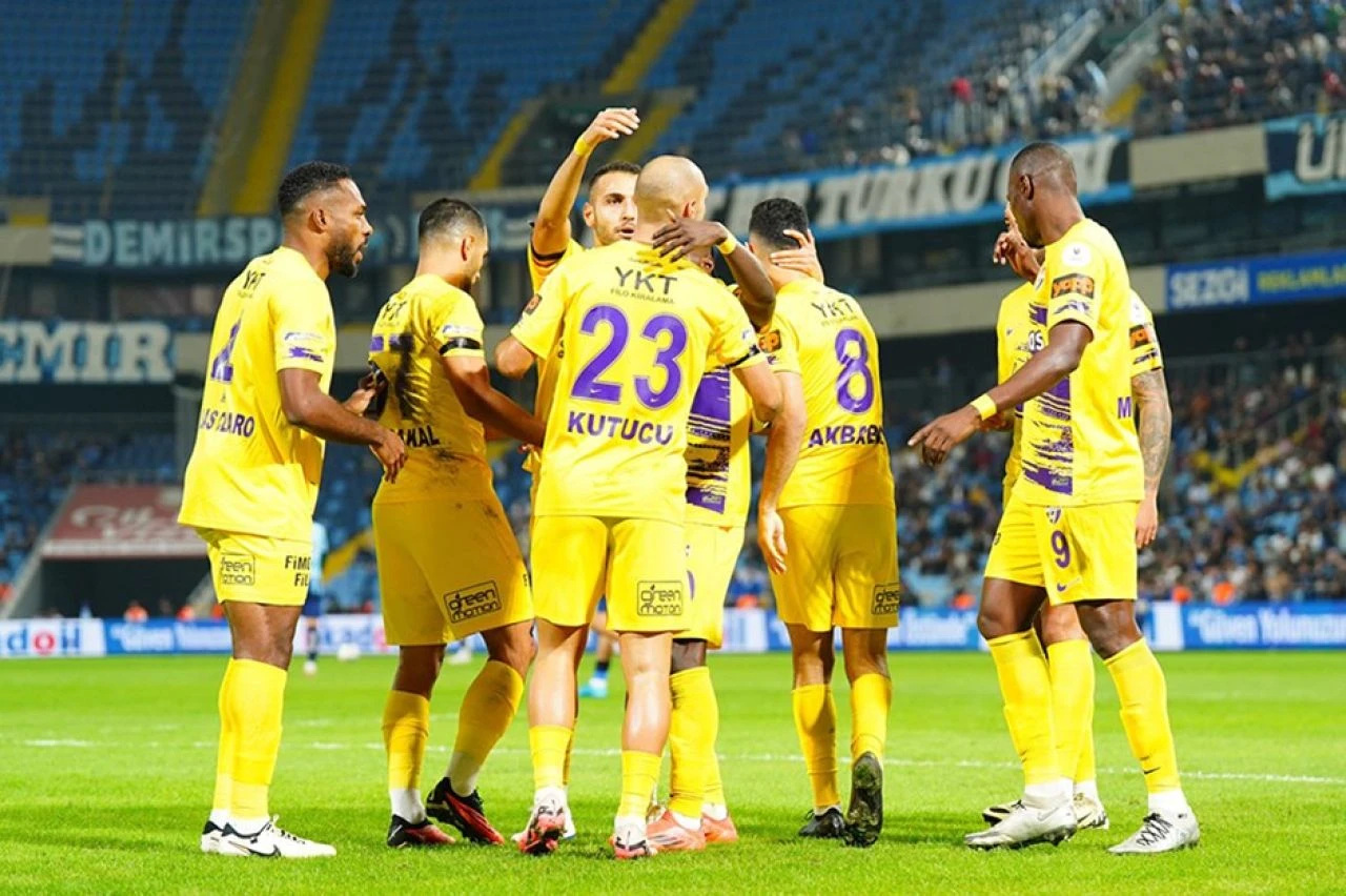 Galatasaray maçı ne zaman saat kaçta? Eyüpspor mücadelesi merak ediliyor - 2. Resim