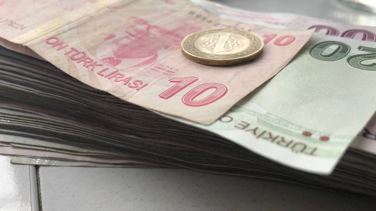 Mevduat faizi getiri şöleni! Bankalardan yeni yıl hediyesi: 100 bin 500 bin ve 1 milyon liranın faiz oranları patladı - 20. Resim