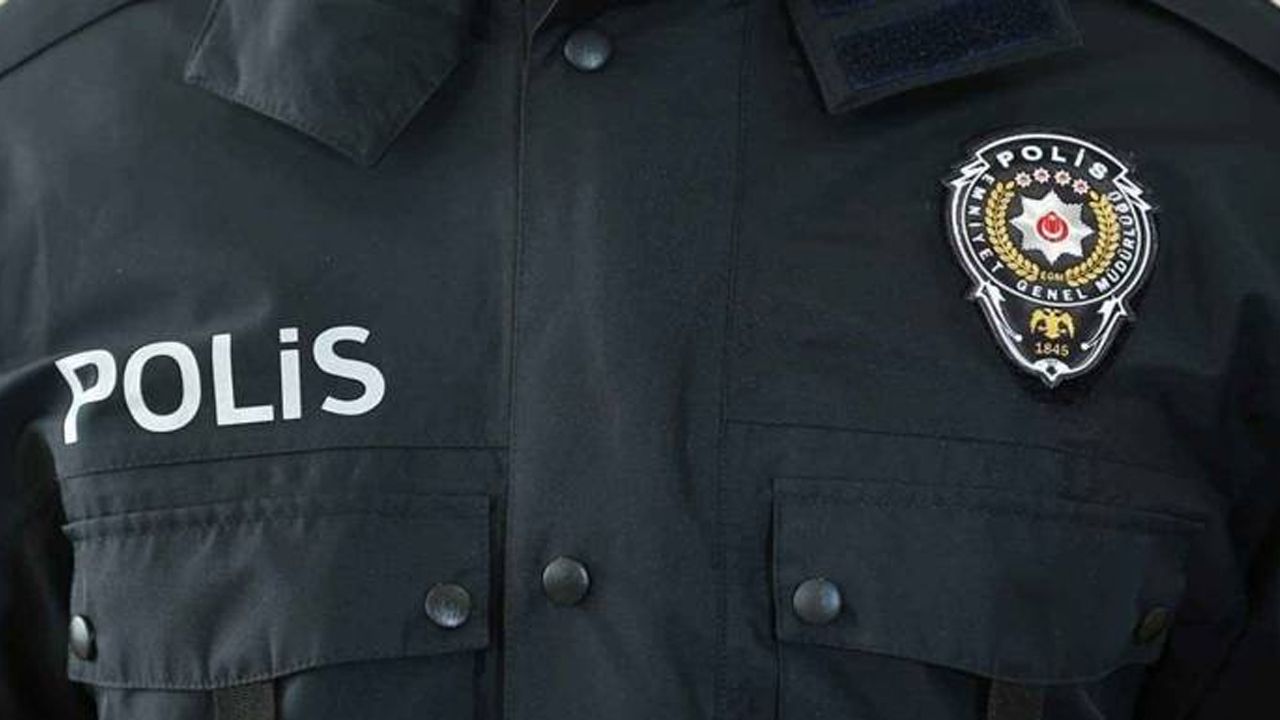 Polis memuru emniyete ait mühimmatı satışa çıkardı! El bombası, kurşun, çelik yelek... - 2. Resim