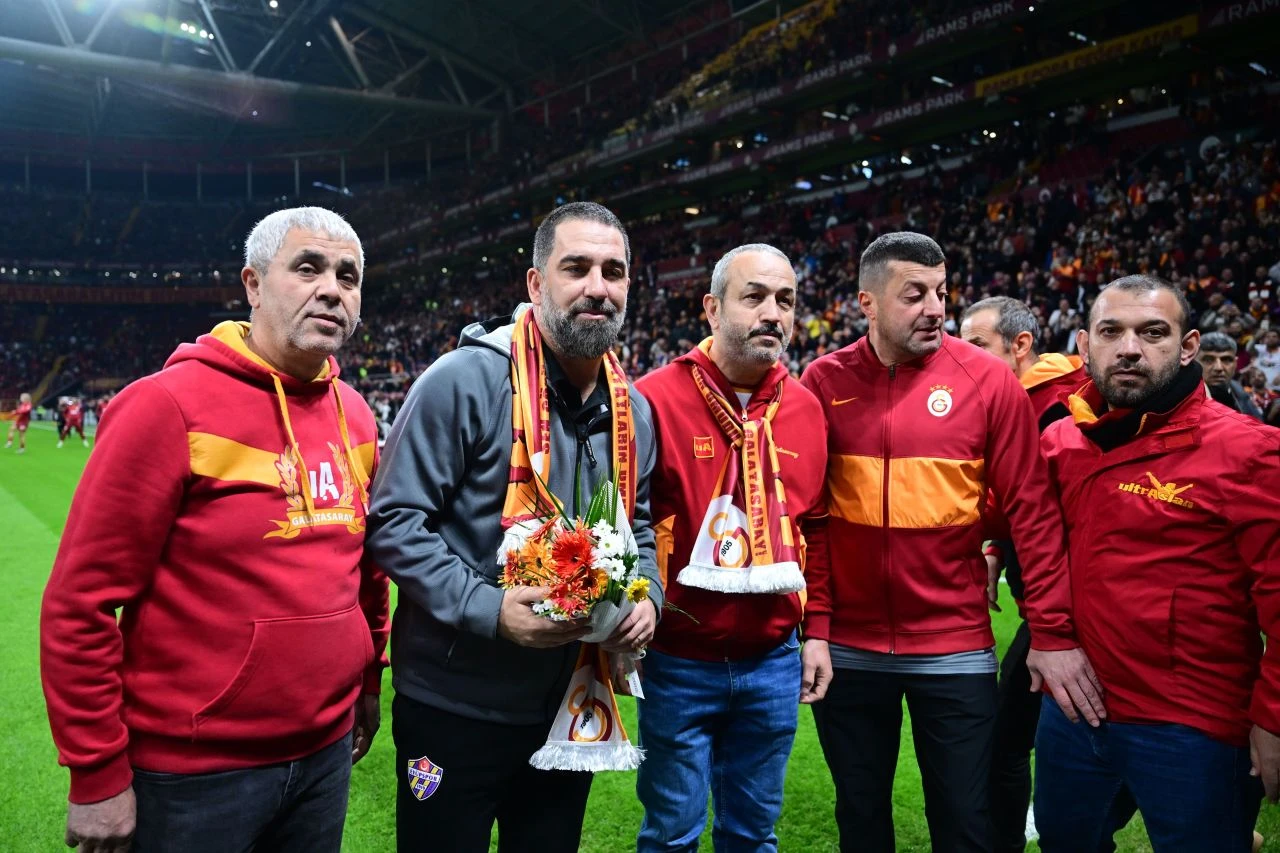 Arda Turan maç sonu açıklamalarda bulundu! 'Ekmeğimizi Eyüpspor'dan kazanıyoruz' - 2. Resim