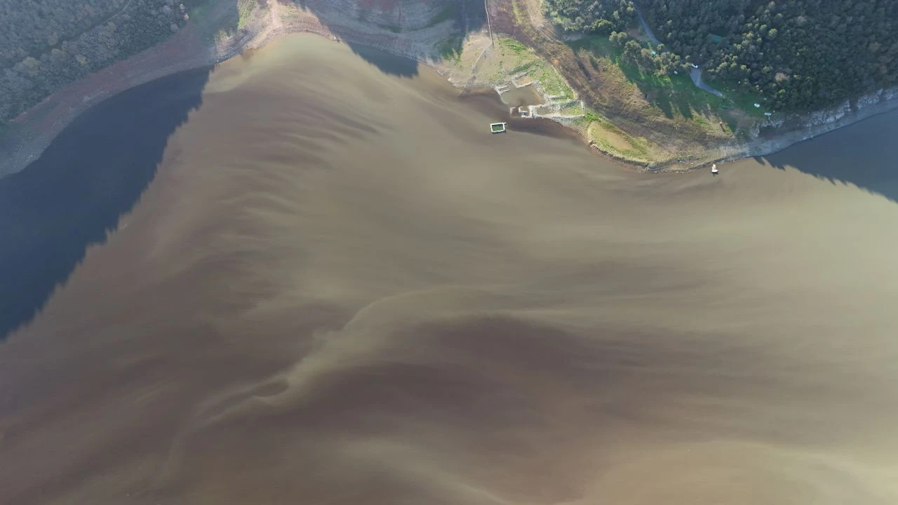 İstanbul barajları dibi gördü! Su seviyesi korkutan düzeyde