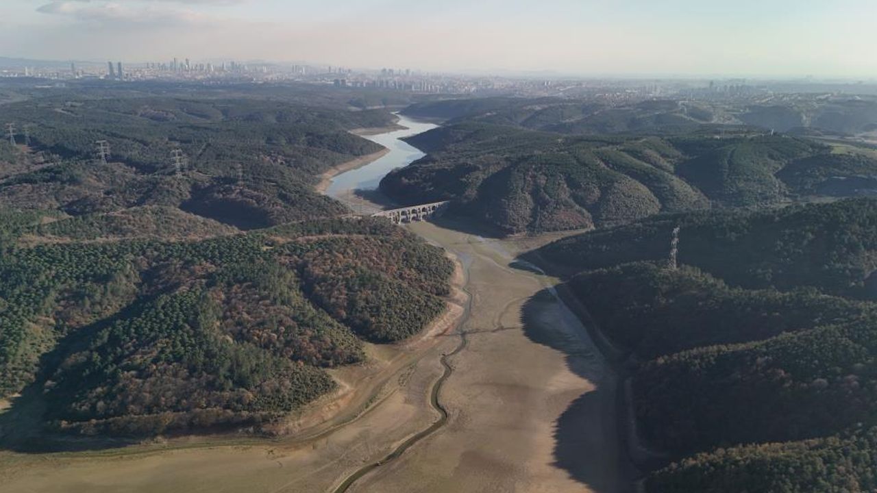 İstanbul barajları dibi gördü! Su seviyesi korkutan düzeyde