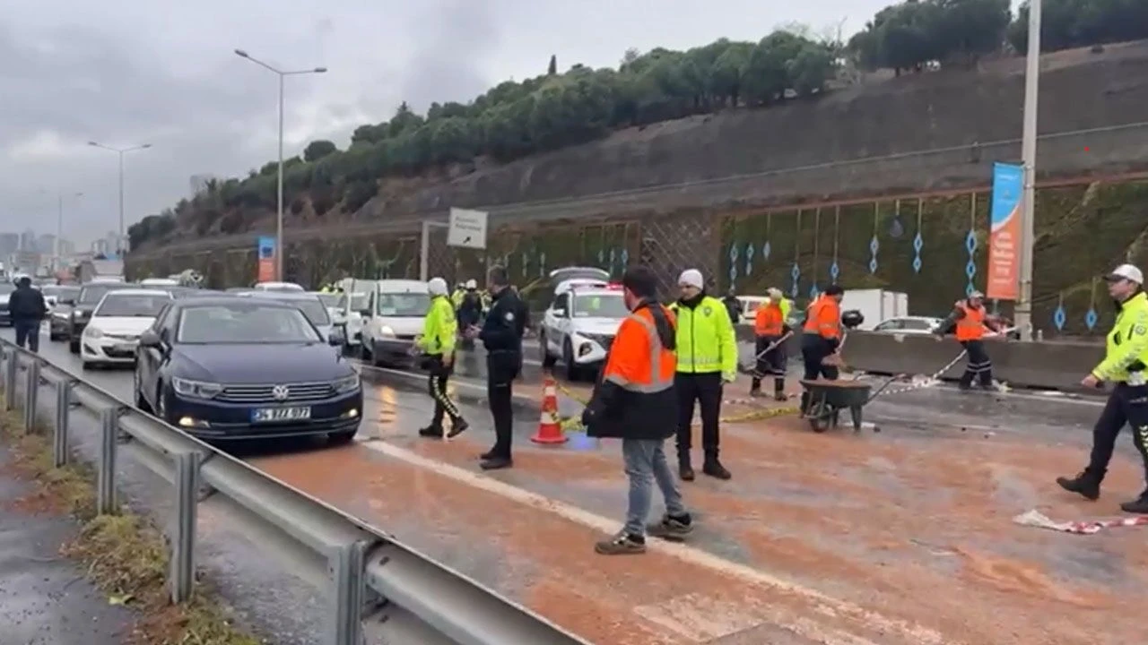 İstanbul Maltepe'de feci kaza! Yol trafiğe kapatıldı: Ölü ve yaralılar var - 3. Resim