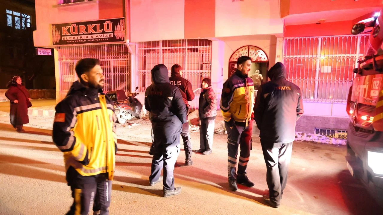Kendisi için mücadele eden ekipleri azarladı! Sözleri herkesi şoke etti: 'Sıkıntı nedir, kapkaççı gibi' - 1. Resim