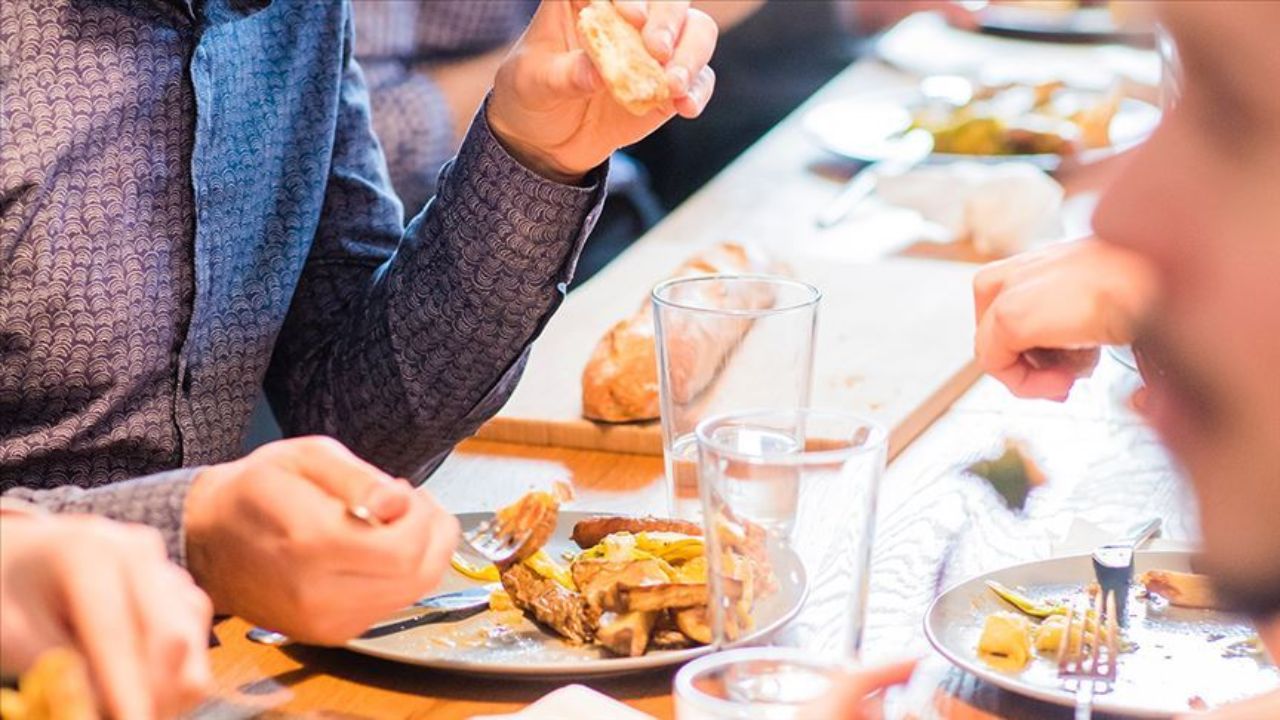 Market ve restoranlarda yeni dönem! Menüde yazılacak, özendirme olmayacak! Kebap ve süt ürünlerine düzenleme