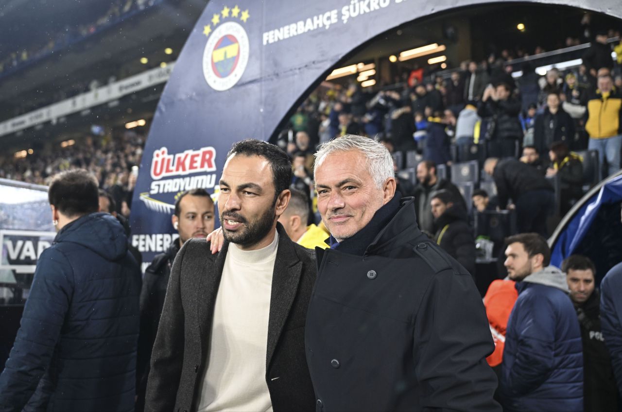 Selçuk İnan maç sonu konuştu! 'Fenerbahçe taraftarlarına saygısızlık yapmadım' - 1. Resim