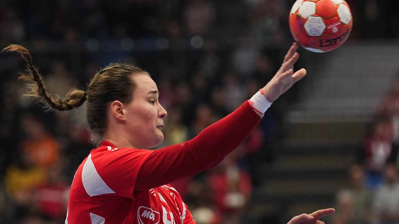 A Milli Kadın Hentbol Takımı, Avrupa Şampiyonası'na veda etti - 1. Resim