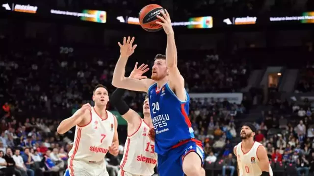 Anadolu Efes Bayern Münih maçı kaç kaç bitti?