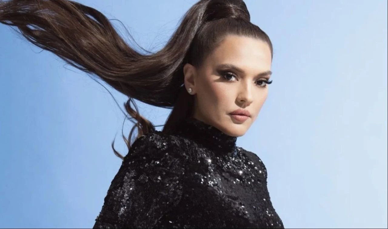 Demet Akalın 5 bin lira kirası bulunan evini sattı, son kira zammı oranını beğenmedi: "Denizde damla" - 1. Resim