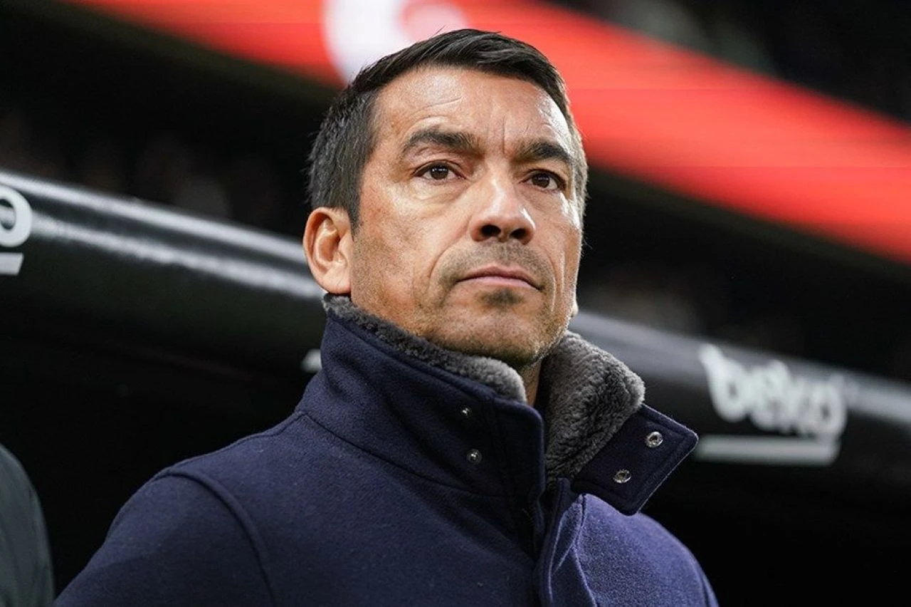 Giovanni van Bronckhorst Beşiktaş'a veda etti! 'Bana daha fazla zaman tanınmış olsaydı…' - 1. Resim