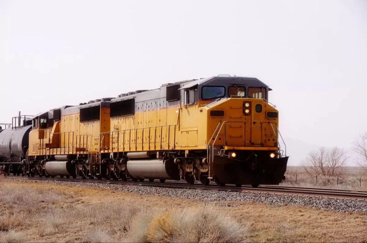 Park halindeki trenden 11 milyon TL'lik Air Jordan çalındı! GPS cihazı 3 hırsızı ele verdi - 1. Resim