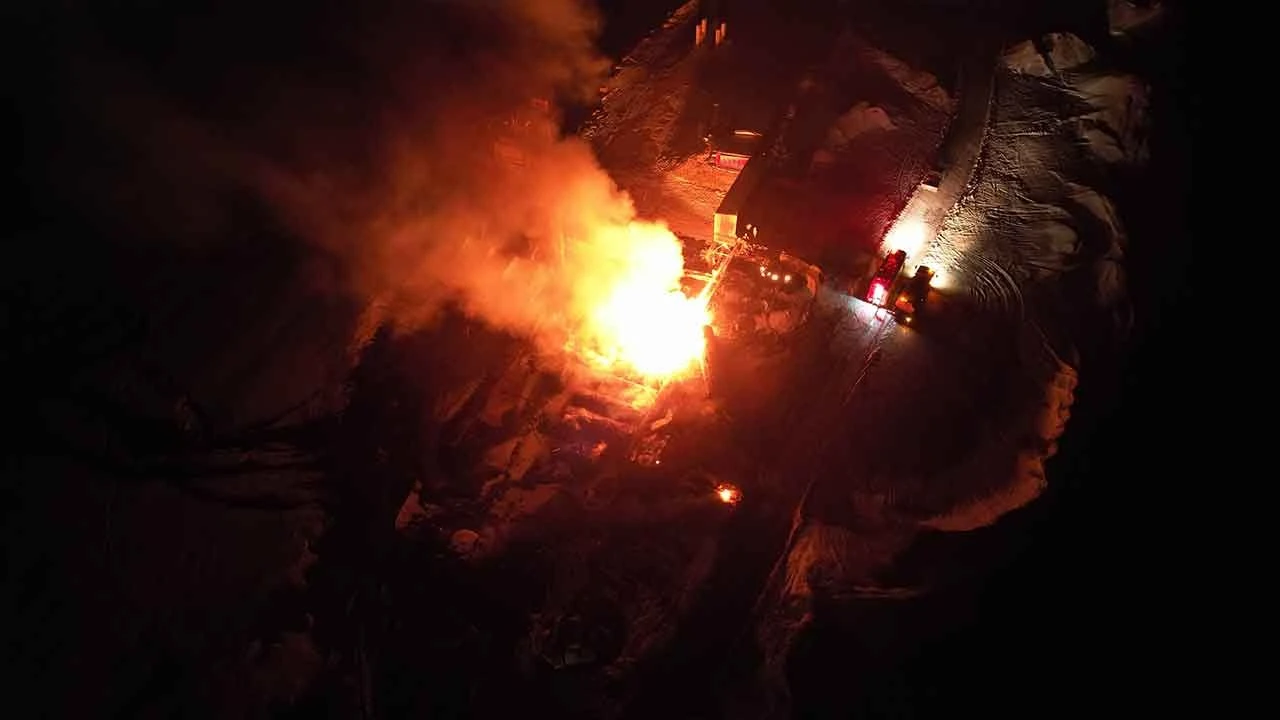 Taş ocağında korkutan yangın: Çevre illerden de ekip sevk edildi