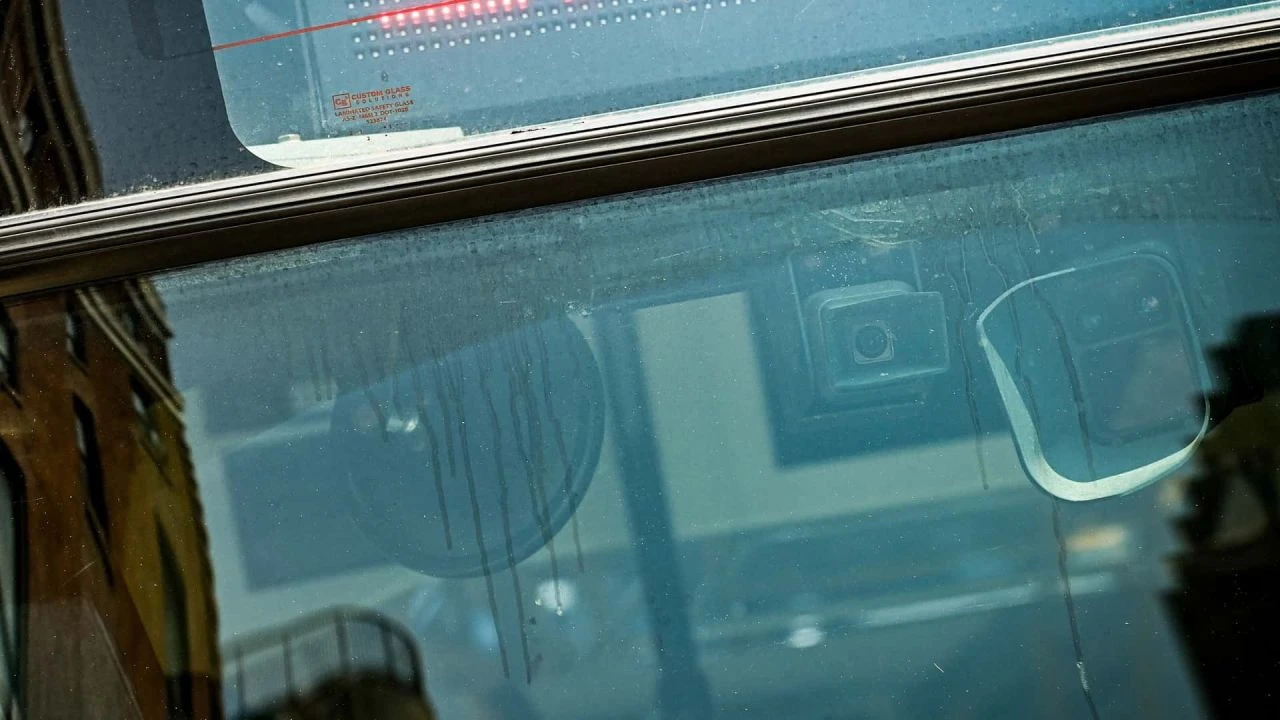 Yapay zeka şaştı! Park eden sürücülere 'haksız ceza' skandalı - 3. Resim