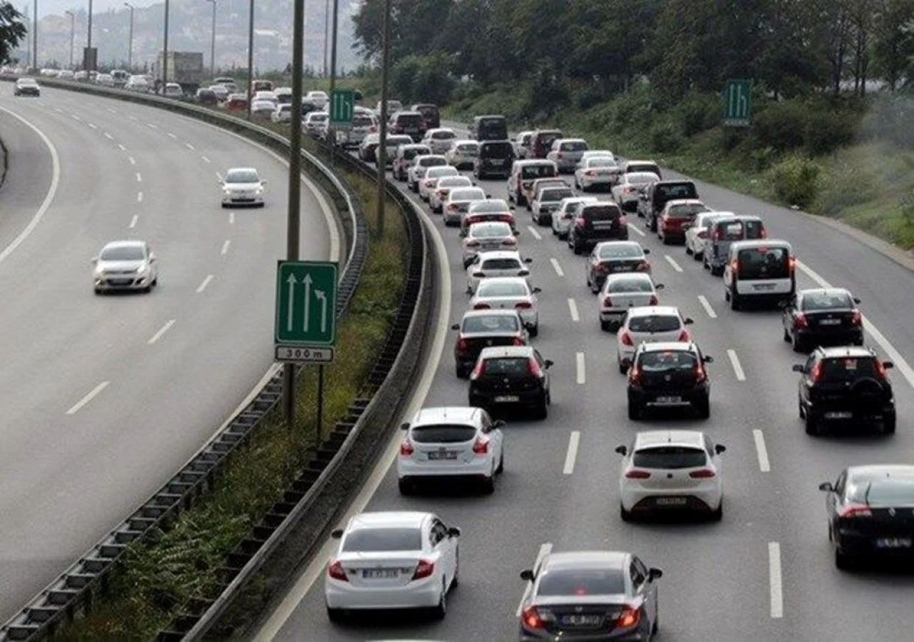 Araç satışında yeni dönem bugün başladı: Kurala uymayan trafiğe çıkamayacak - 2. Resim