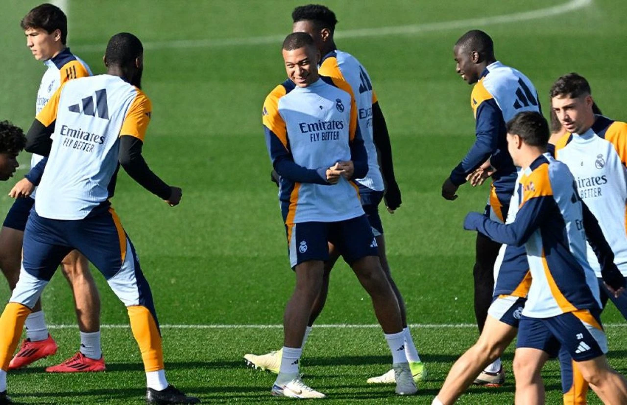 Arda Güler krizi! Real Madrid taraftarı isyan bayrağını açtı - 1. Resim